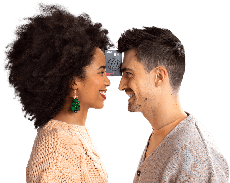 Pärchen hält GenialCard mit ihren Gesichtern fest