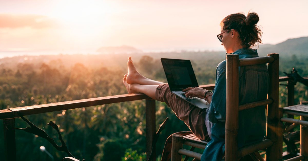 Arbeiten im Ausland Das müssen Angestellte beachten Hanseatic Bank