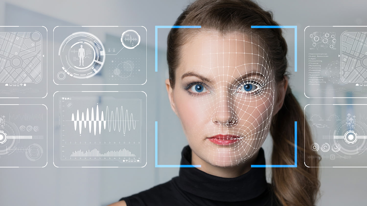 Computer scannt ein weibliches Gesicht