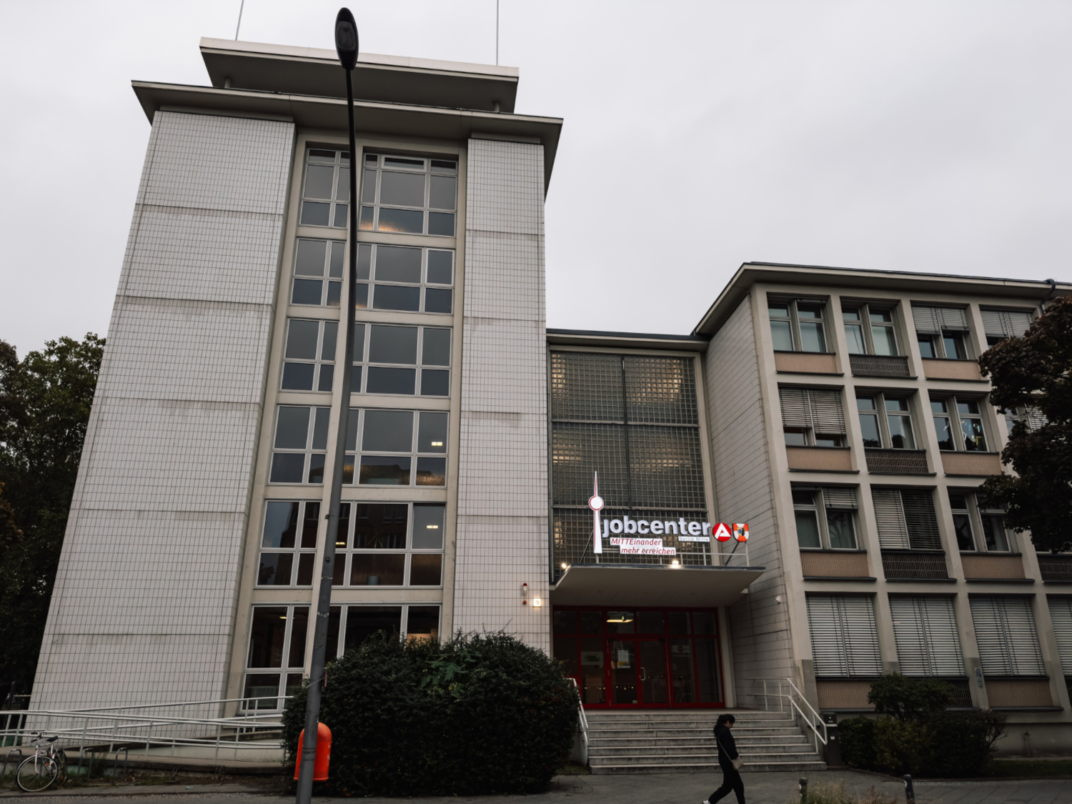 Das Geb&auml;ude eines Jobcenters